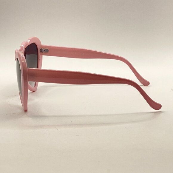 0953 Debbie Oversized Heart Shaped Sunglasses Pink Frames Grey Lenses UV… - Picture 4 of 9
